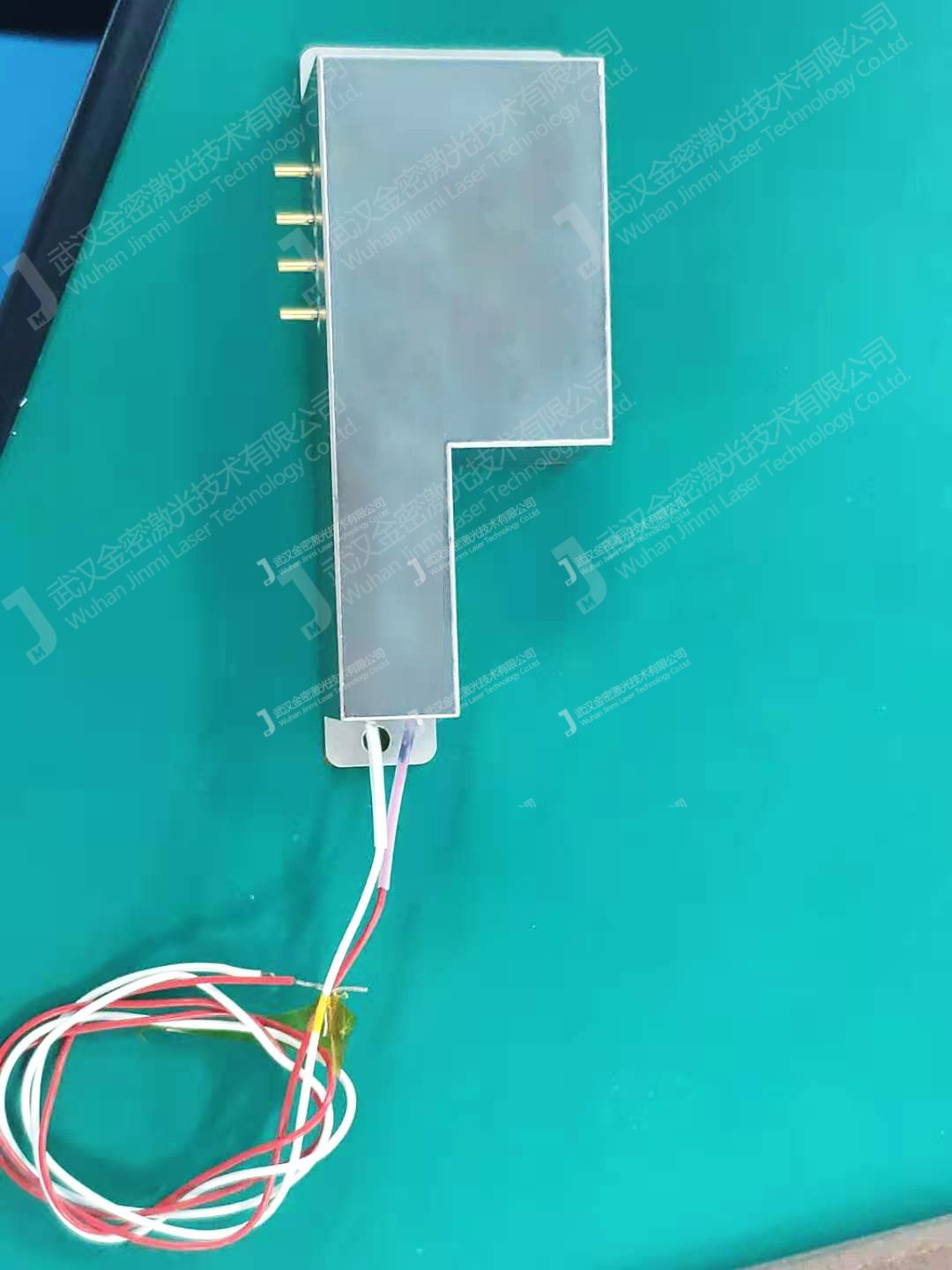 電子元器件焊接必備：傳感器激光封焊機